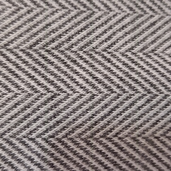 Puffed Sleeved Herringbone Top - Picture 3 of 5